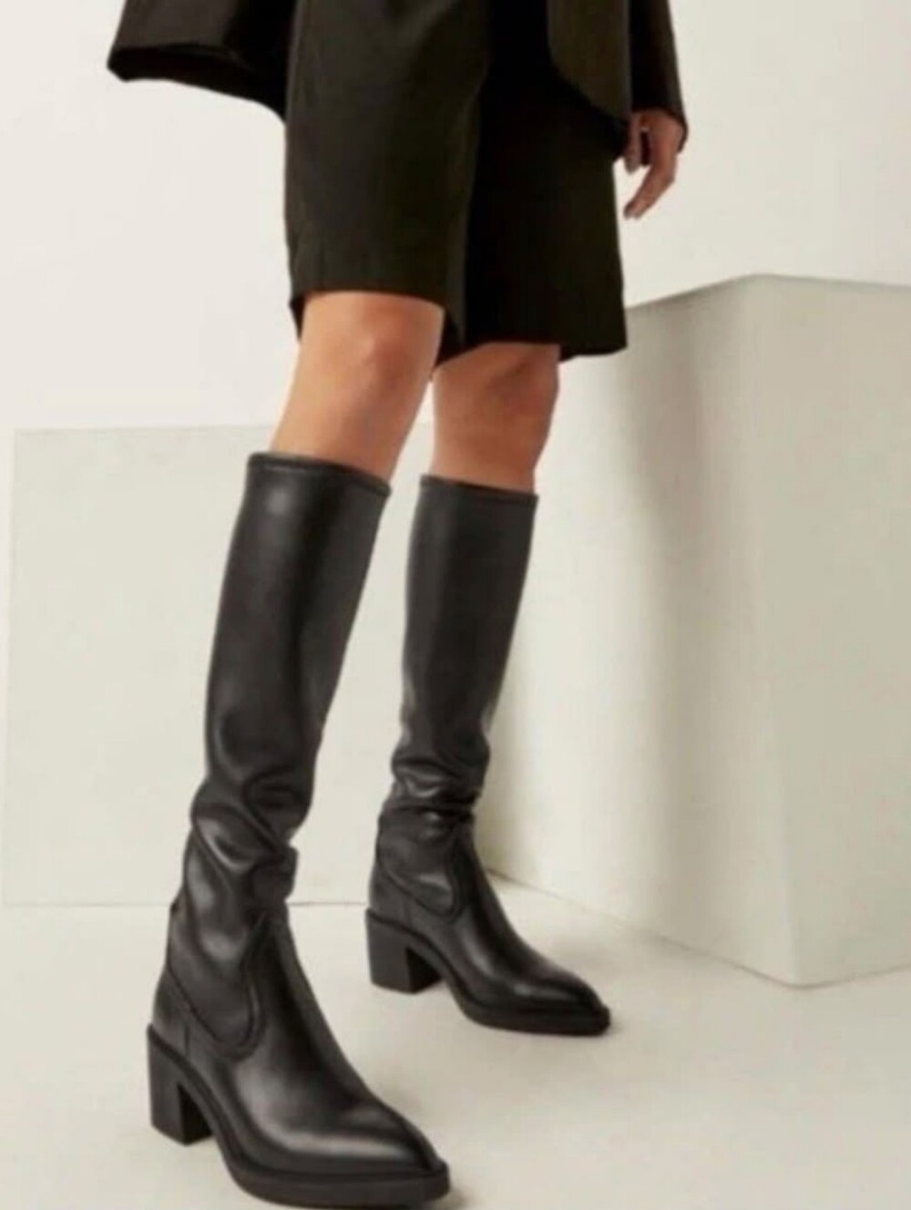 La CANADIENNE Paton Knee High Black Leather Boots